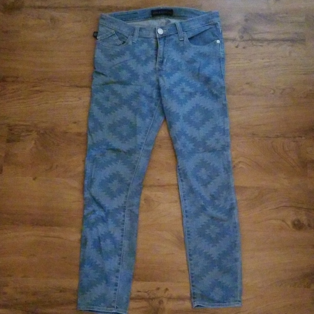 Jeans - Picture 2 of 3
